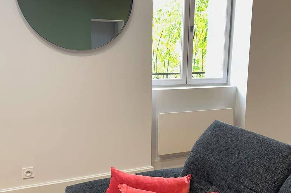 Entire apartment, Casa Clemenceau #2 - T2 très haut standing - Clim in Brive-la-Gaillarde, Brive-la-Gaillarde region