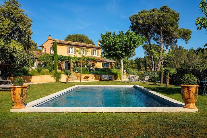Location de vacances pour 7 personnes, avec Terrasse et Jardin à Puget
