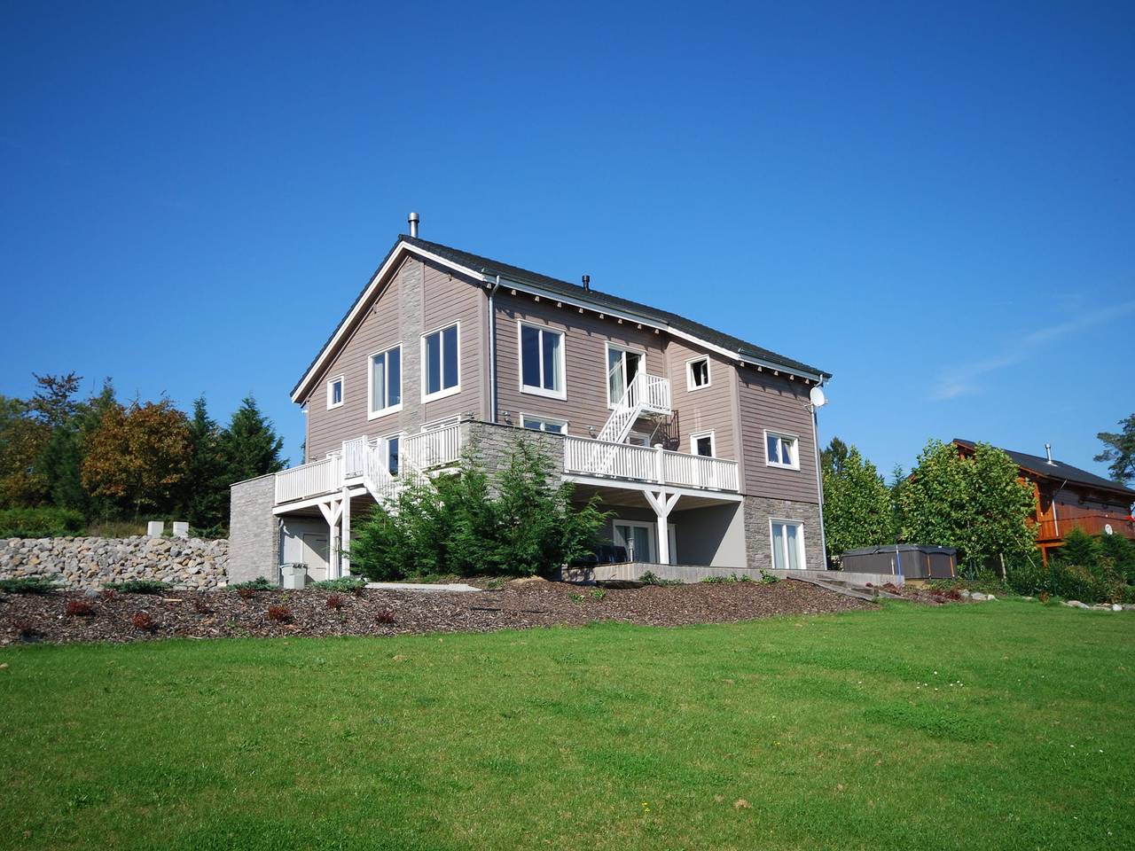 Villa in Septon met Ardennenzicht & Sauna in Septon, Durbuy