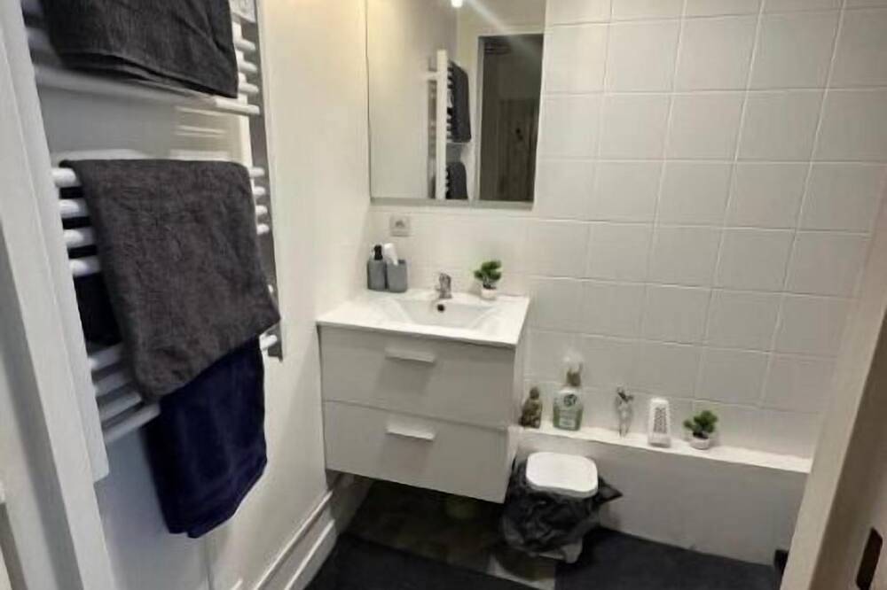 Ganze Wohnung, Studio Cocoon in Courbevoie, Hauts-de-Seine