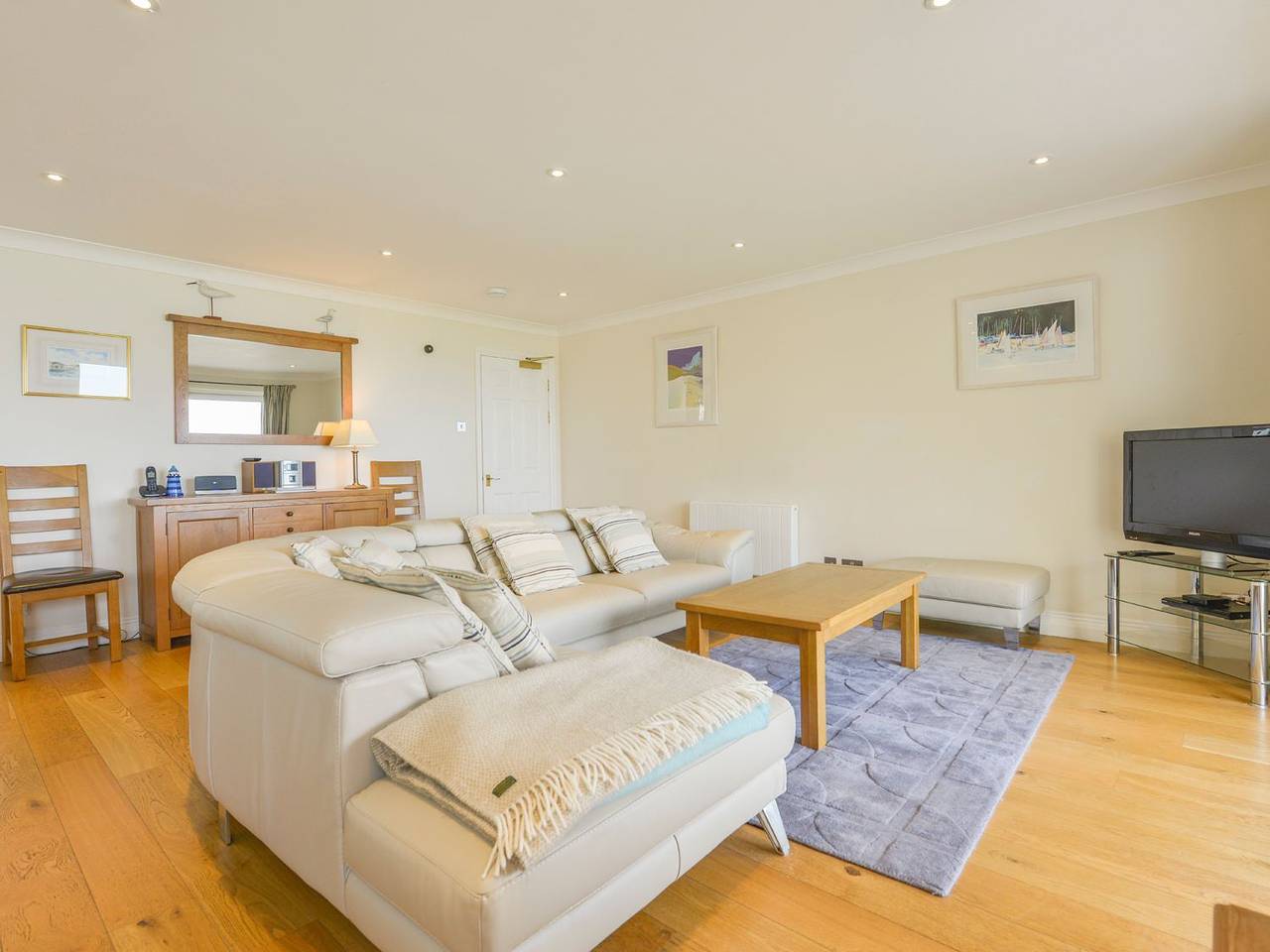 Entire apartment, 19 Burgh Island Causeway in Bigbury-on-Sea, Bigbury on Sea