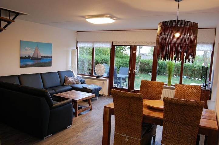 Ferienhaus für 4 Personen, mit Pool und Garten in Schouwen-Duiveland