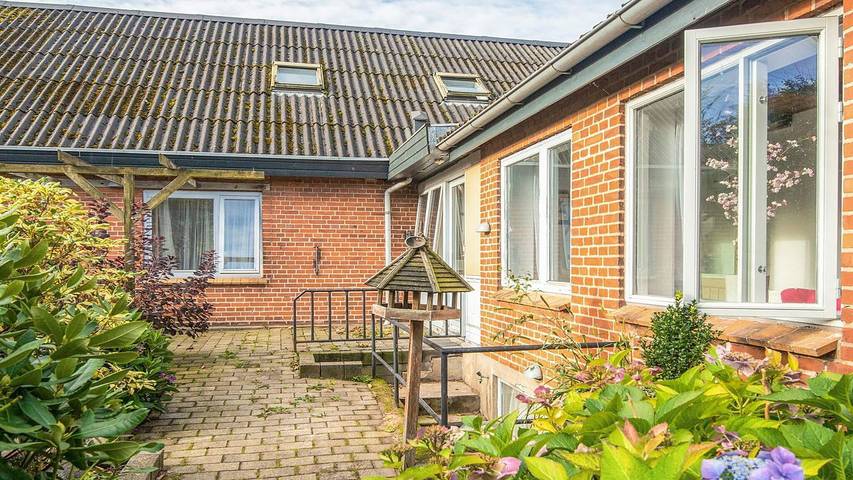 Ferienhaus für 15 Personen, mit Terrasse