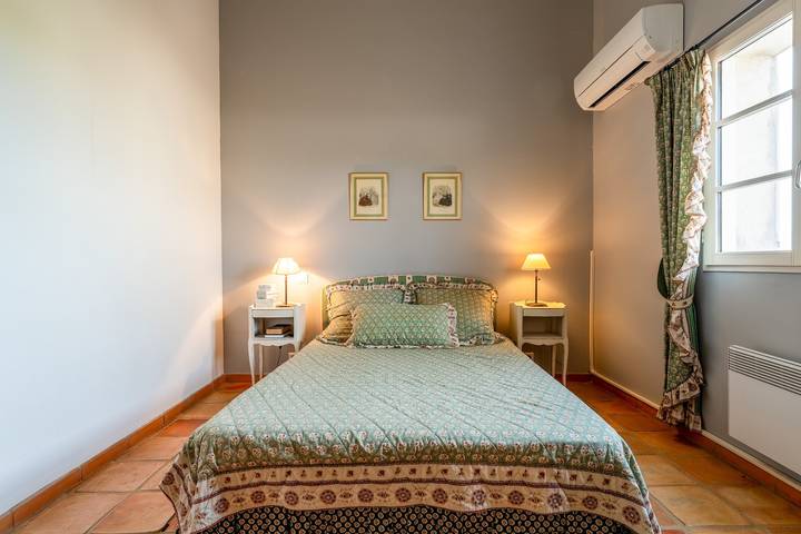 Chambre d’hôte pour 2 personnes, avec Jardin dans le Gard - 4