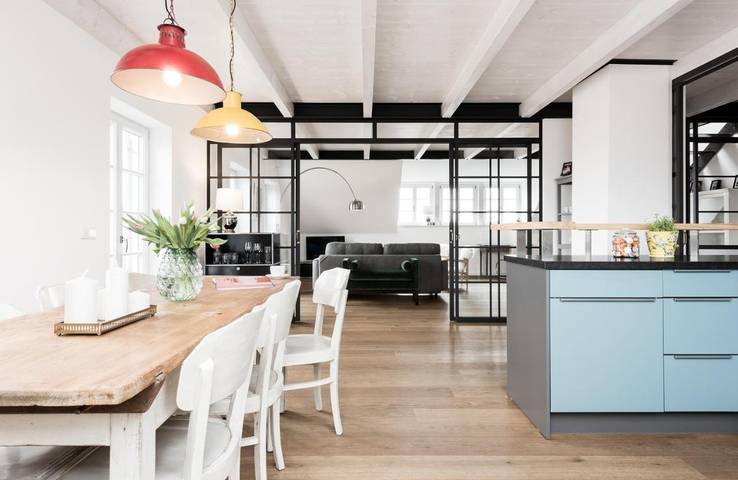 Ferienwohnung für 4 Personen, mit Balkon und Garten sowie Seeblick und Ausblick in Utting