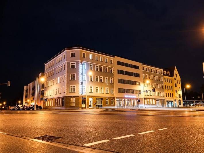 Hotel für 3 Personen, mit Terrasse und Garten sowie Sauna in Halle