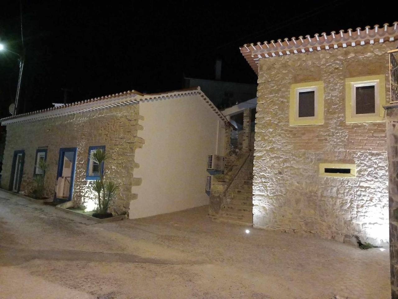 Vakantiehuis 'Dos Castelos' met privé zwembad, Wi-Fi en airconditioning in Nossa Senhora das Misericórdias, Santarém District