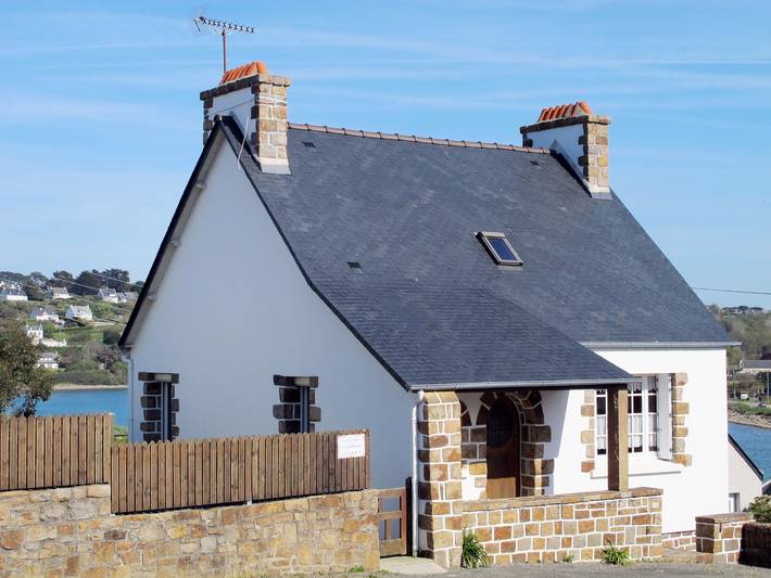 Location de vacances pour 5 personnes, avec Terrasse et Jardin à Plougasnou