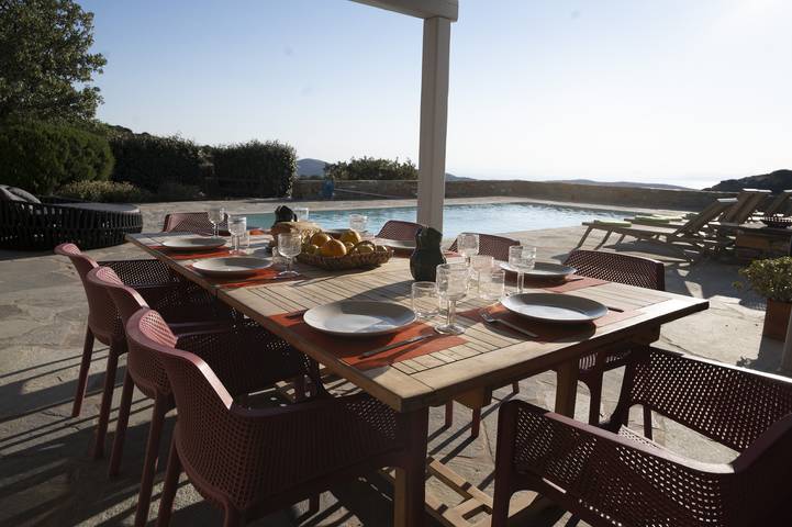 Location de vacances pour 10 personnes, avec terrasse et piscine dans Kea - 4