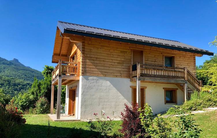 Gîte pour 5 personnes, avec vue et jardin dans Vimines