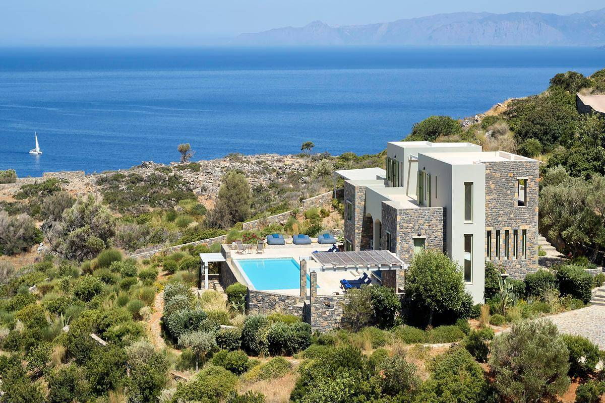 Villa Queen with a heated pool in Elounda, North Crete