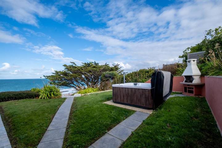 Location de vacances pour 2 personnes, avec vue et jardin dans Plage des Sables Blancs - 3