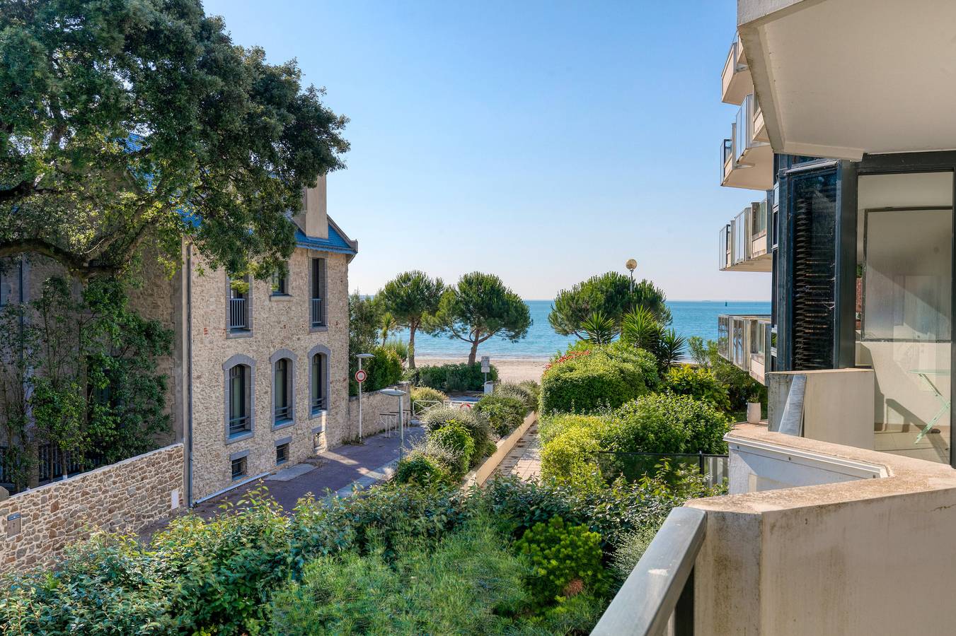 Ganzes Studio, Einzimmerapartment 'Cosy Au Bord De L'eau' mit Balkon in La Baule-Escoublac, Côte d'Amour
