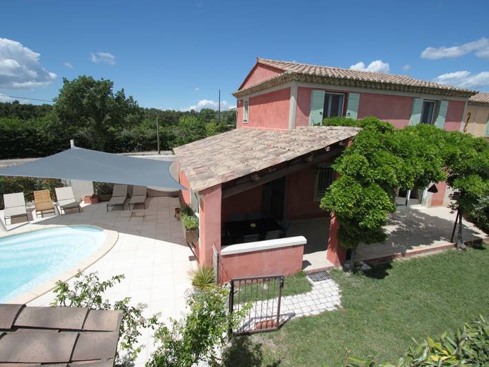 Maison de vacances pour 6 personnes, avec Terrasse ainsi que Jardin et Piscine