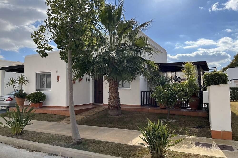 Golf villa in safe and quiet area suitable for children in Condado de Alhama, Alhama de Murcia