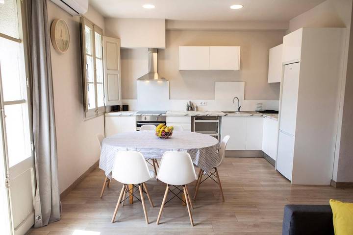 Apartamento de vacaciones para 5 personas, con vistas y balcón - 1