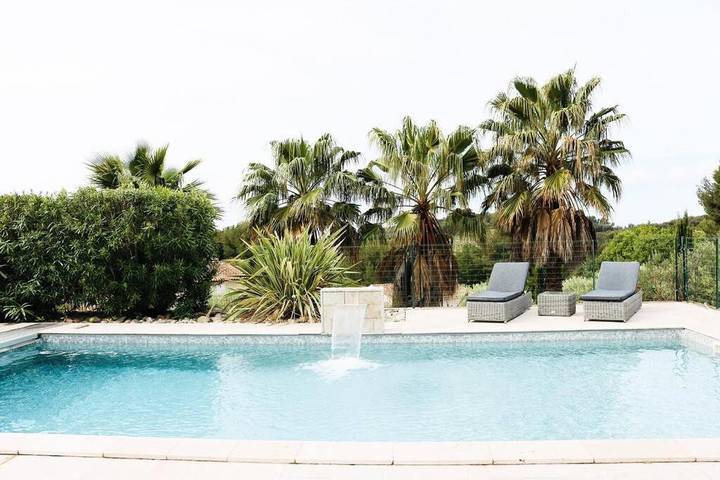 Villa pour 10 personnes, avec piscine ainsi que jardin et vue à Sanary-sur-Mer - 2