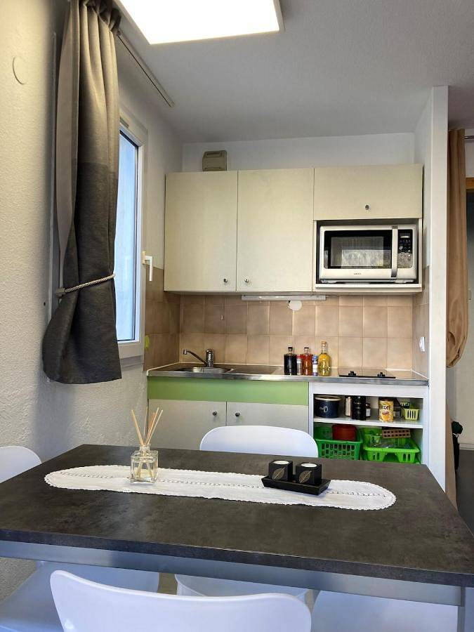 Gîte pour 4 personnes, avec piscine et balcon dans Thermes d'Allevard - 4