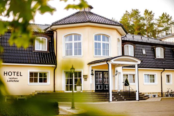 Hotel für 2 Personen, mit Terrasse und Garten sowie Ausblick in Kyritz