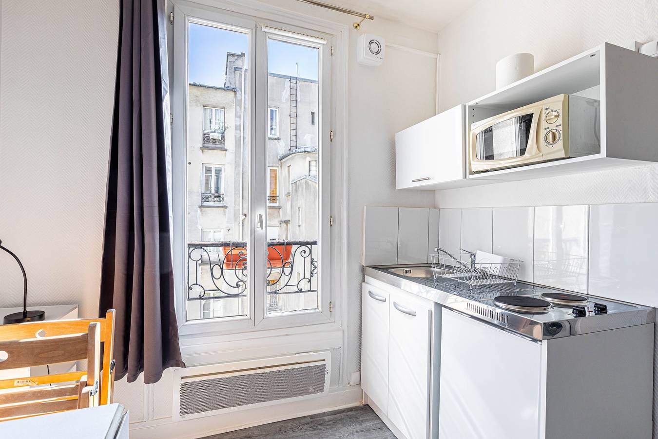 Entire studio, Guestready - Bright and charming studio for two in Paris, Ile de France