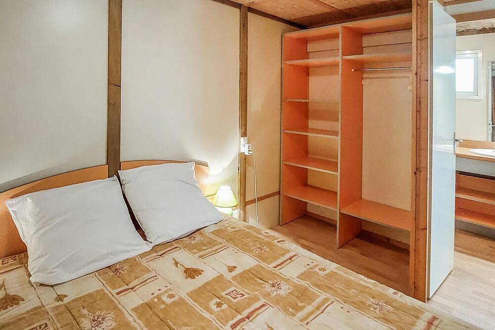 2 bedroom lovely home in Altillac in Altillac, Tulle region