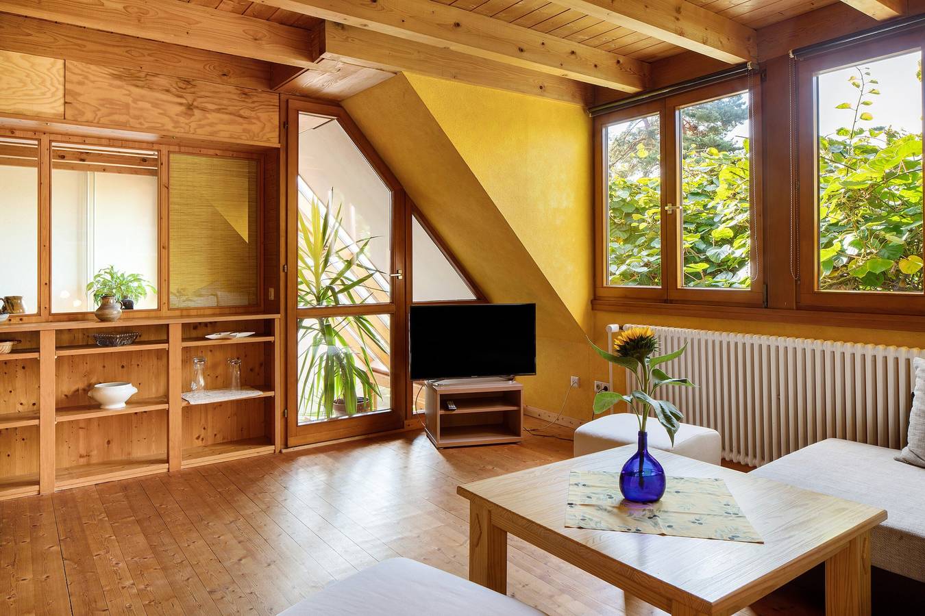 Geheel appartement, Vakantiewoning 'Fewo 1' met wifi in Müllheim, Zuidelijk Zwarte Woud