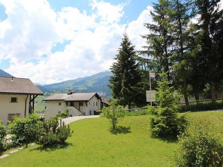 Ganze Ferienwohnung, Soras 16 Reeves - 3.5 Zimmerwohnung -  4 Betten in Surses, Albula