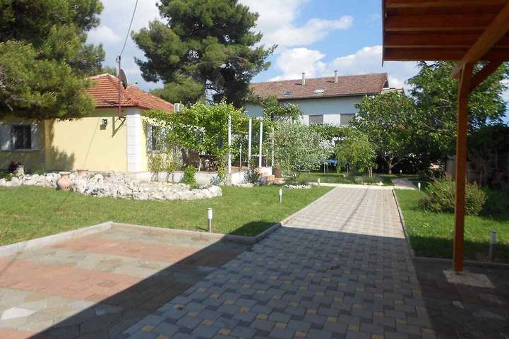 Ferienhaus für 8 Personen, mit Garten in Sukosan - 3