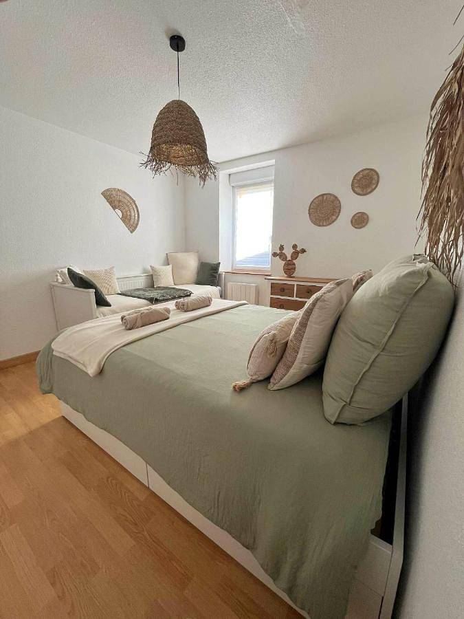 Gîte pour 5 personnes, adapté aux familles à Dompierre-sur-Besbre - 2