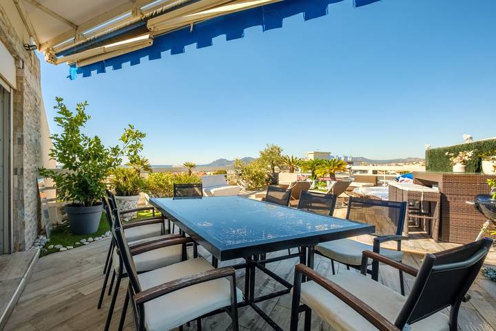 Lägenhet för 8 Personer, med trädgård och barnpool, med husdjur i Cannes
