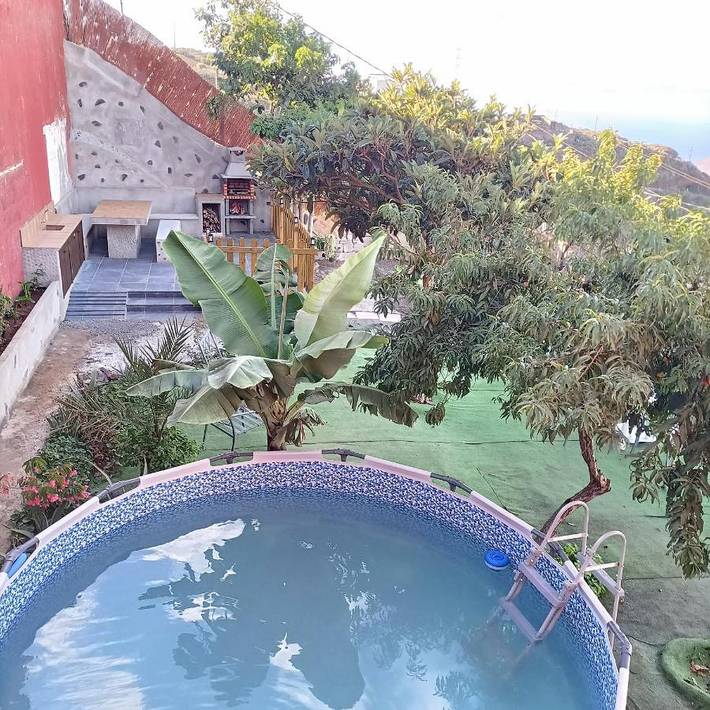 Casa de vacaciones para 9 personas, con piscina además de jardín y vistas - 1