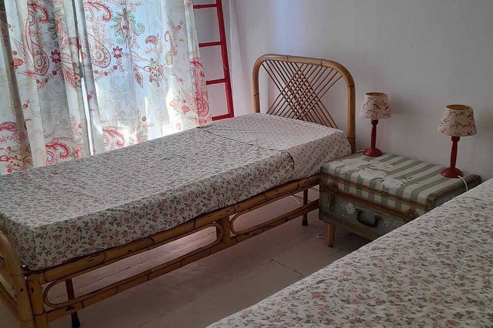Belvedere House, surrounded by greenery 2 km from the beaches in Santa Marinella, Provincia de Roma