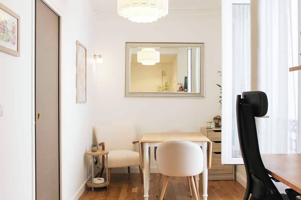 Ganze Wohnung, Kleines gemütliches Nest nahe Montparnasse in 14e Arrondissement, Paris