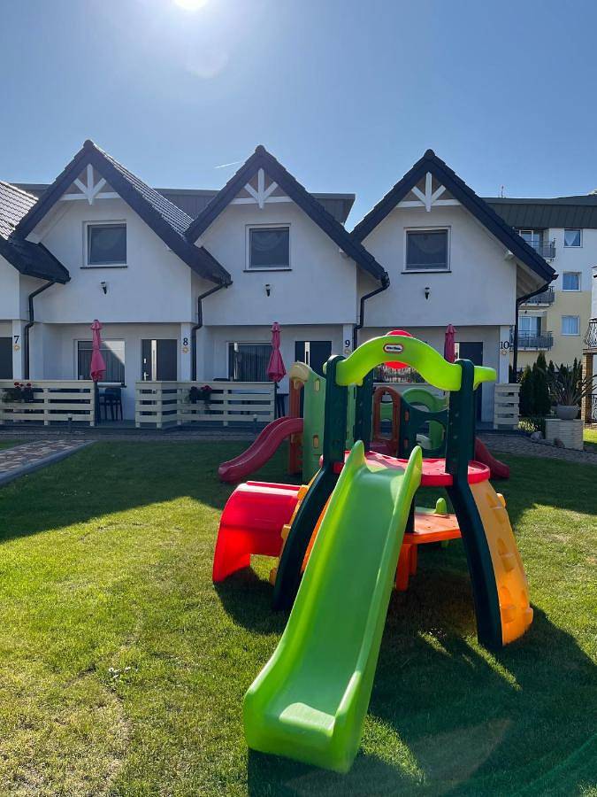 Domek letniskowy dla 6 osób, z sauna i jacuzzi oraz ogród, Dla rodziny w Sarbinowo