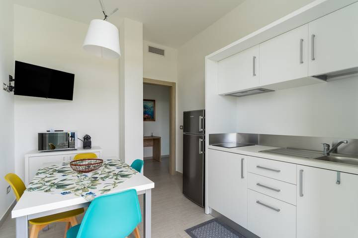 Apartamento entero, Apartamento vacacional "Le Scuderie 4" con piscina compartida, terraza compartida y Wi-Fi in Galatone, Provincia de Lecce