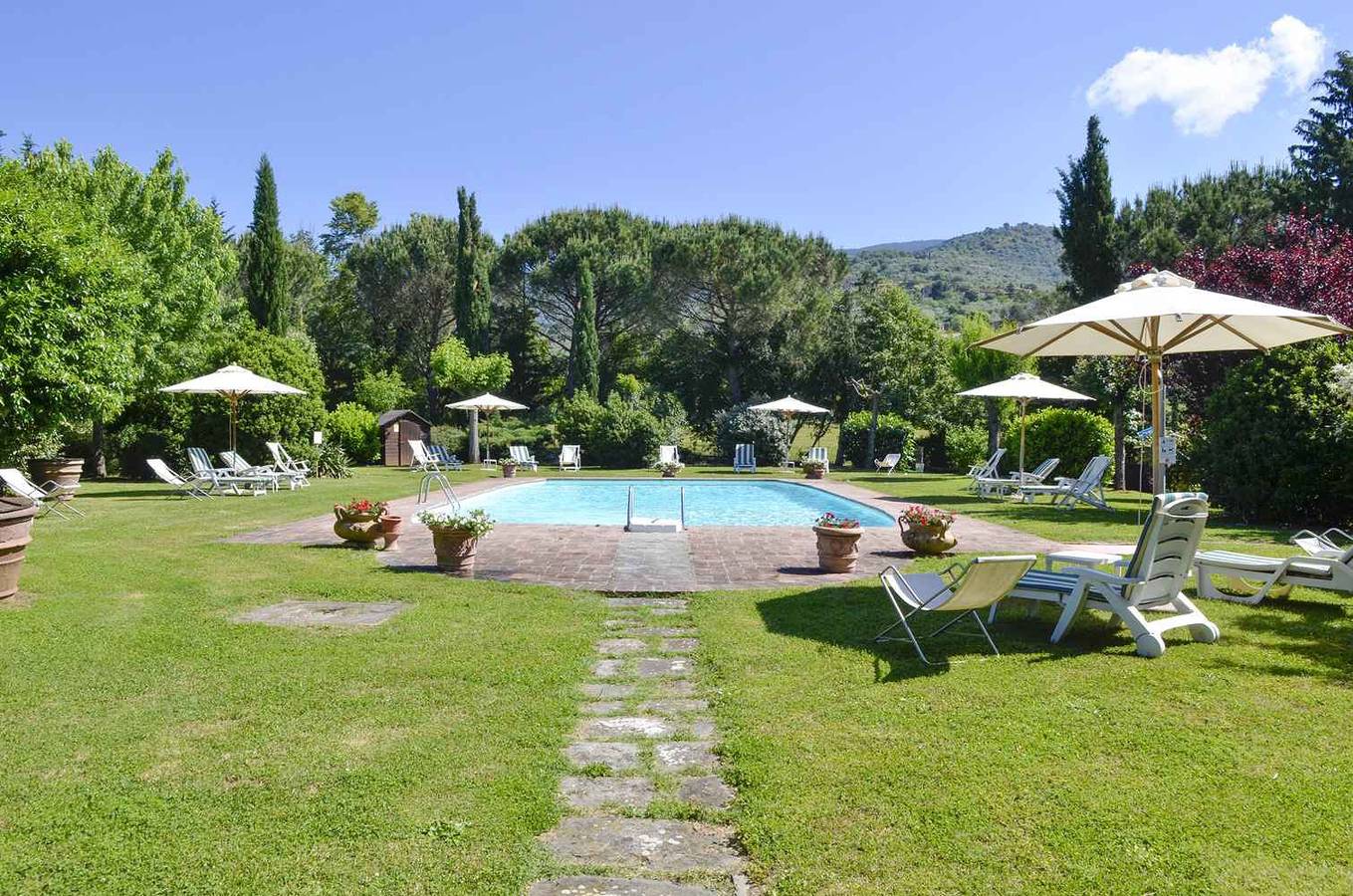 Appartamento intero, Appartamento con piscina all'aperto e Wifi  in Cegliolo, Provincia di Arezzo