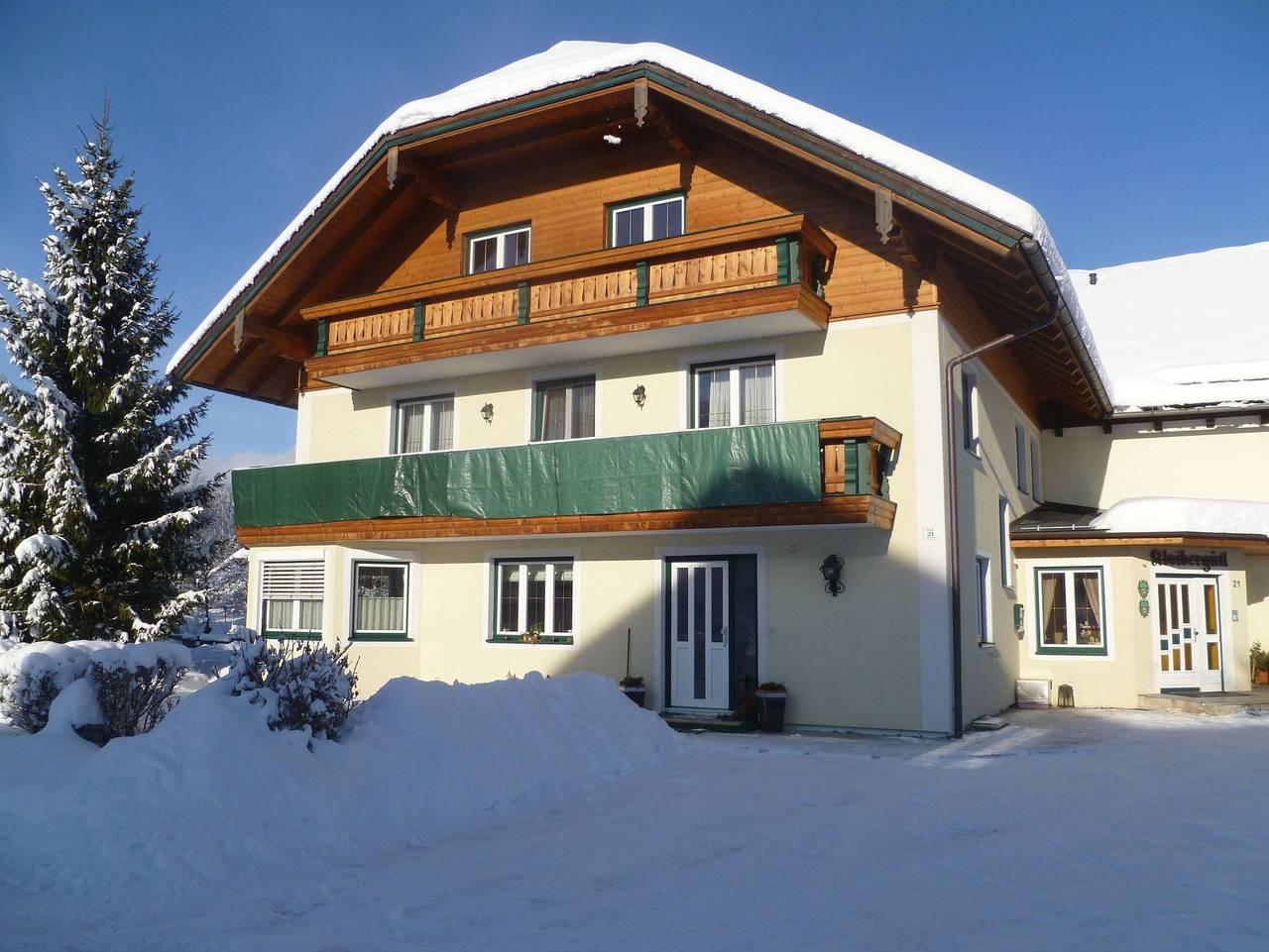Ganze Ferienwohnung, Gästehaus Kloibergütl - Ferienwohnung 2 Studio in Sankt Gilgen, Bezirk Salzburg-Umgebung