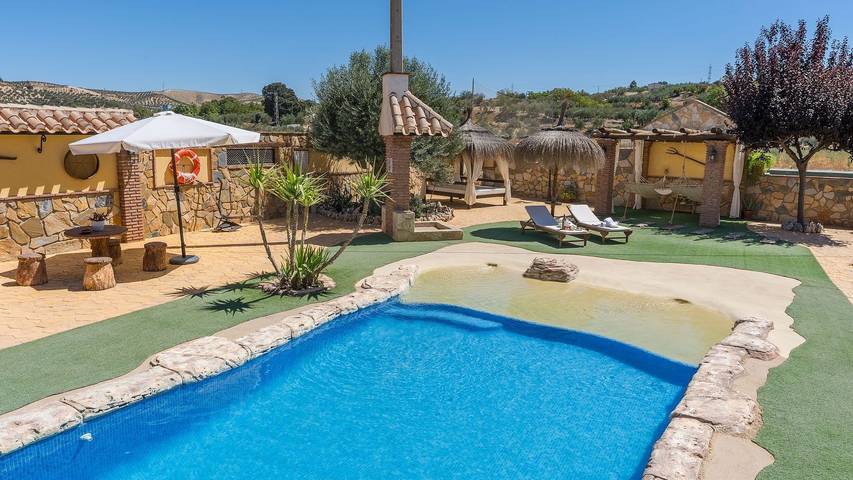 Chalet para 13 personas, con piscina y balcón/terraza en Loja - 3