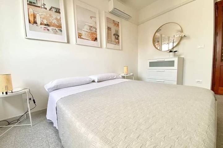 Casa Edoardo Two Bedroom Pizzo Calabro in Spiaggia della Seggiòla, Pizzo