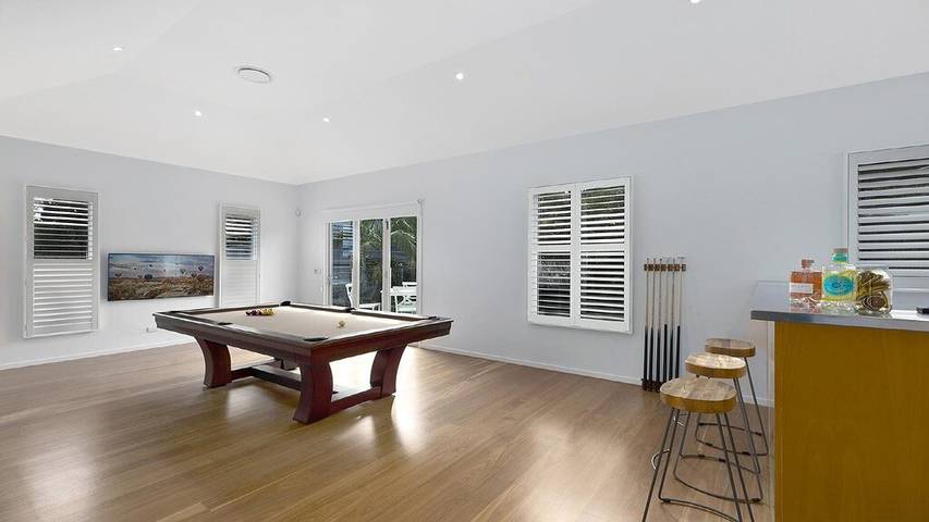 Ferienhaus für 10 Personen, mit Balkon und Garten sowie Whirlpool - 1