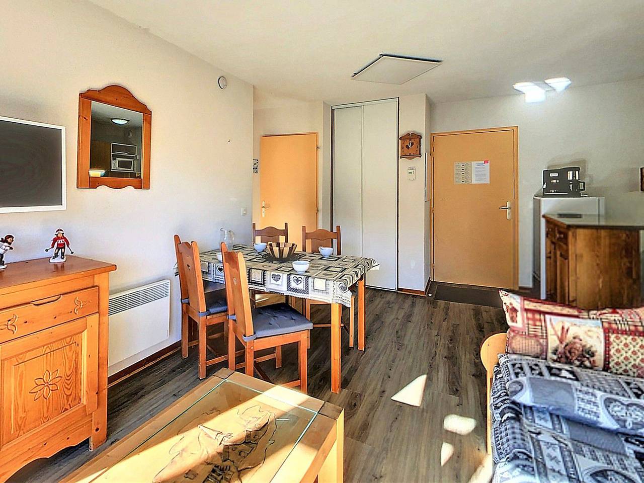 Appartement entier, Appartement T3 tout confort pour 6 pers, accès piscine in Le Corbier, Villarembert