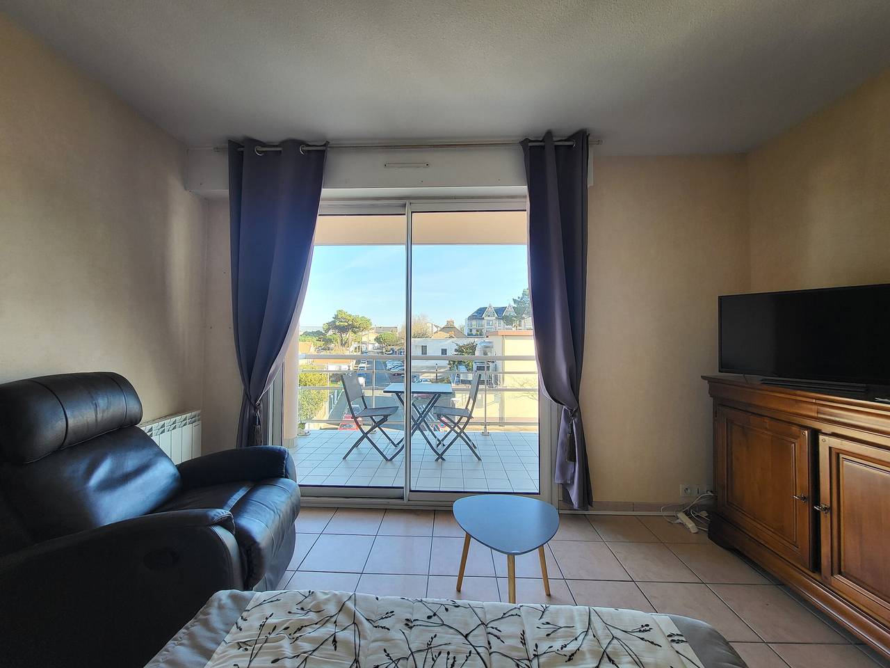 Entire apartment, Cozy apartment for 2, 5 min to beach, secure parking in Saint-Brevin-les-Pins, Côte de Jade