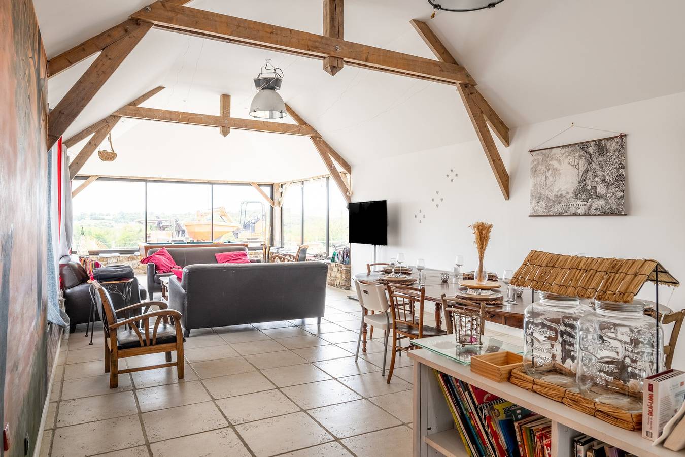 Holiday Home 'Gîte Le Jardin D'Eden' with Shared Pool, Private Terrace and Wi-Fi in Bovel, Redon region