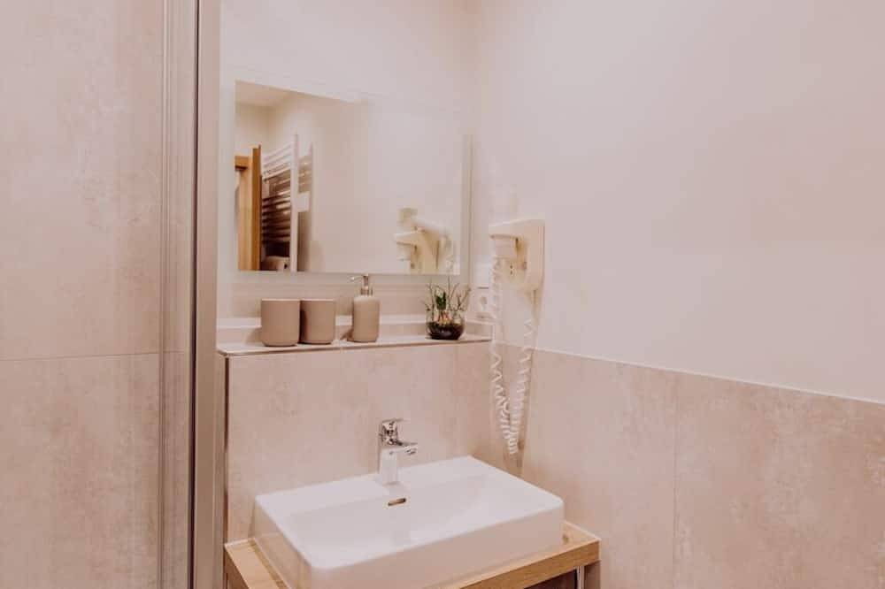 Ganze Wohnung, Ein-Raum-Apartment mit Balkon in Simonswald, Südschwarzwald