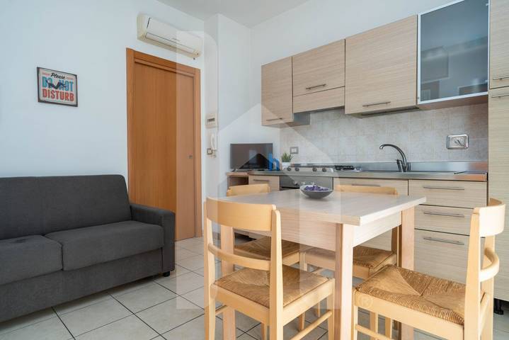 Ganze Wohnung, Ferienwohnung für 4 Personen mit Balkon/Terrasse in Foggetta, Pineto