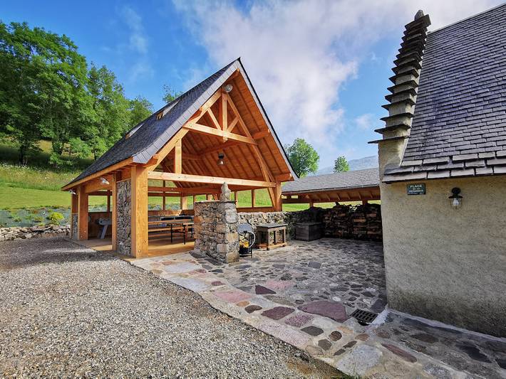 Gîte pour 10 personnes, avec terrasse à Campan - 3