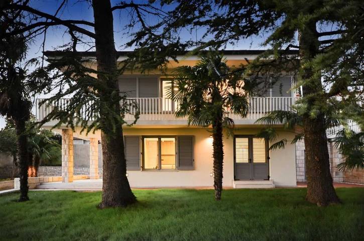 Ferienwohnung für 2 Personen, mit Balkon/Terrasse und Terrasse sowie Garten in Piran