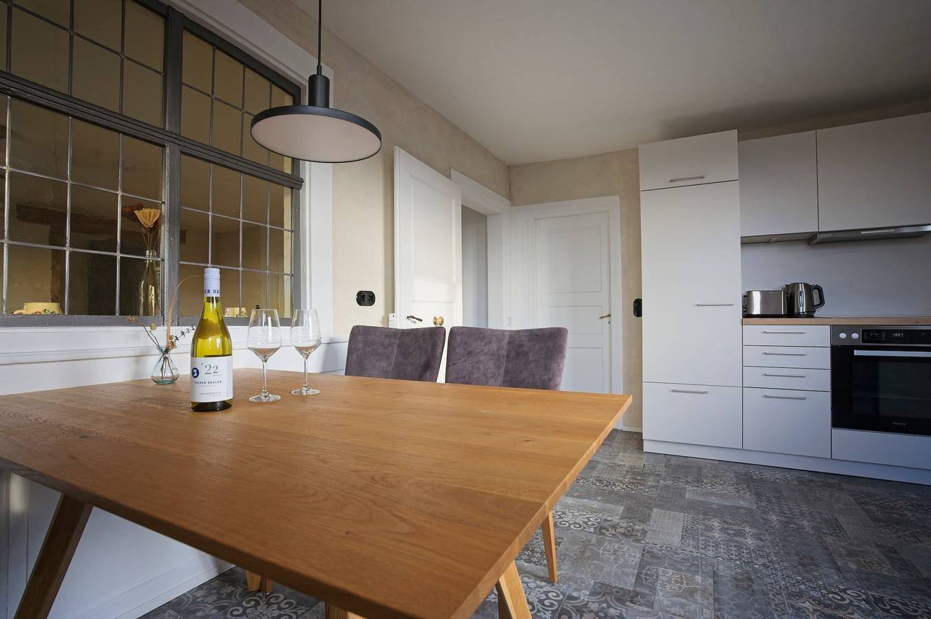 Ganze Wohnung, Ferienwohnung 'Groß' mit Gemeinschaftsgarten und Wlan in Offenburg, Mittlerer Schwarzwald