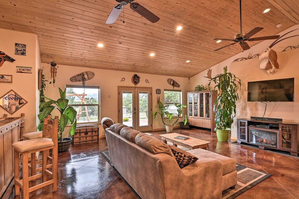 Stunning Home w/ Fire Pit, 11 Mi to Mt Yale! in Buena Vista, Chaffee County