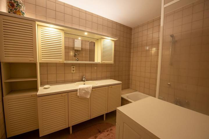 Ganze Wohnung, Apartment im Landhausstil mit Bergblick und Pistennähe in der Zillertal Arena in Hochkrimml, Krimml